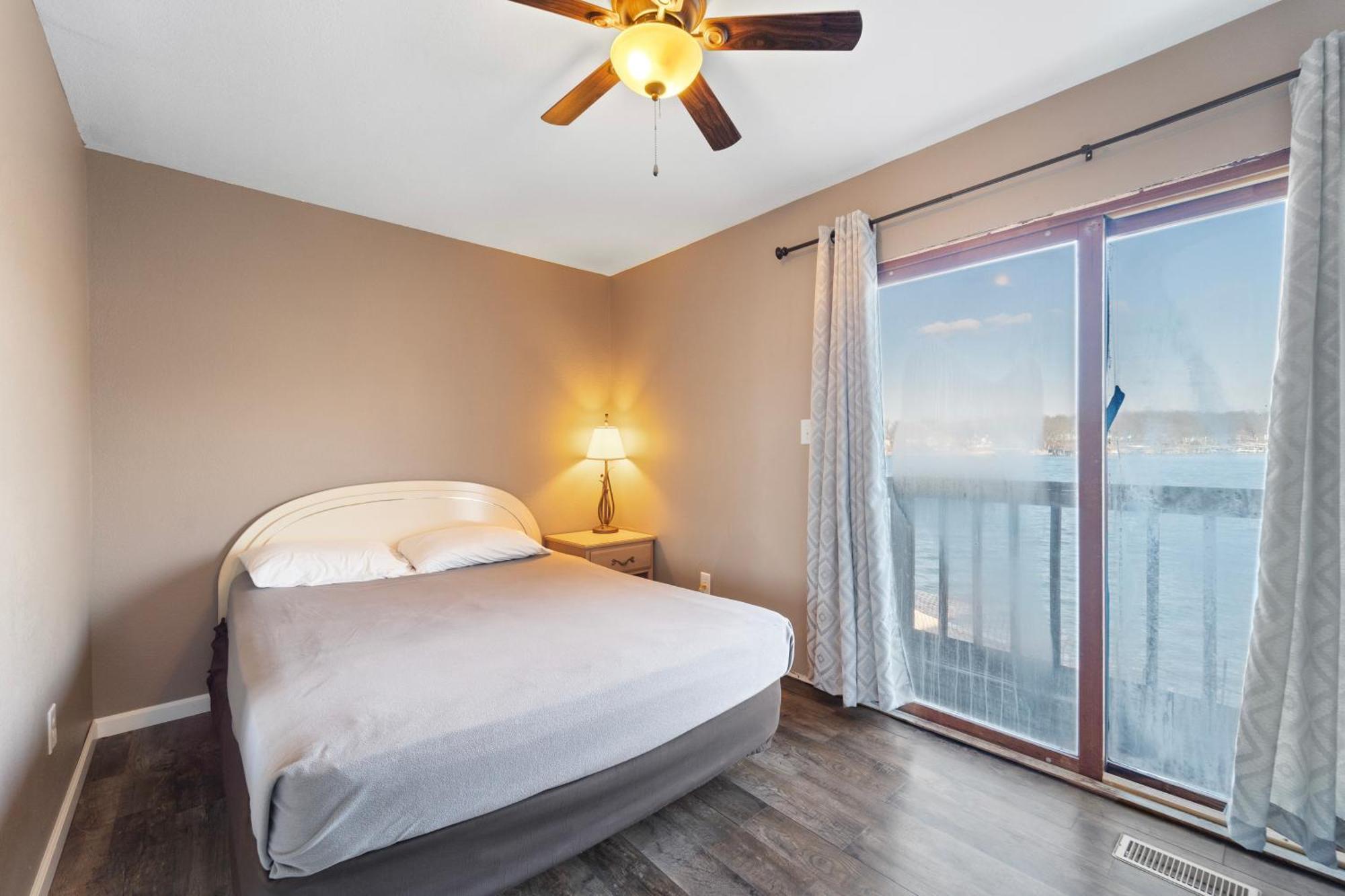 Lazy Gator House- Sleep 20- Bachelor Parties Welcome Lake Ozark Esterno foto