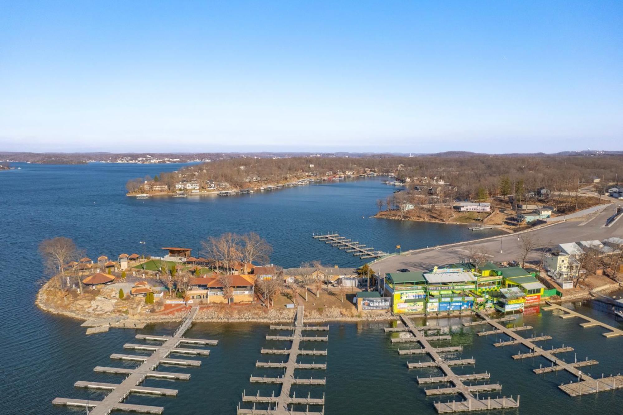 Lazy Gator House- Sleep 20- Bachelor Parties Welcome Lake Ozark Esterno foto